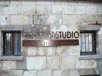 broadwaystudio_pic001.jpg